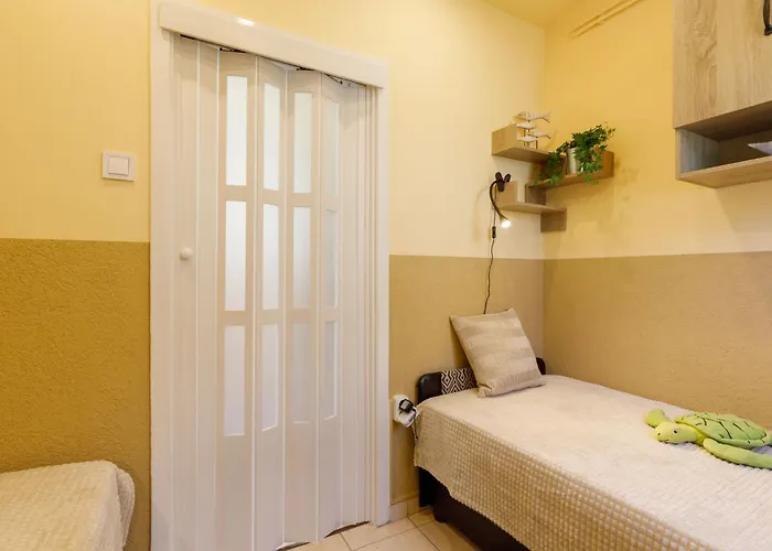 בית נופש Hanna By Interhome בלטונללה